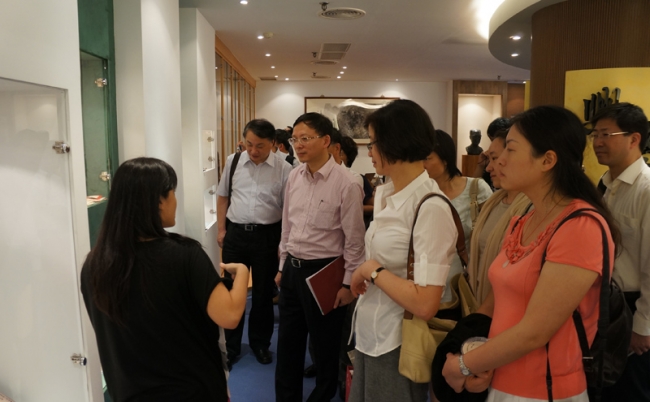 参观世新大学舍我纪念馆1