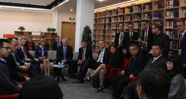 图片2 图片2