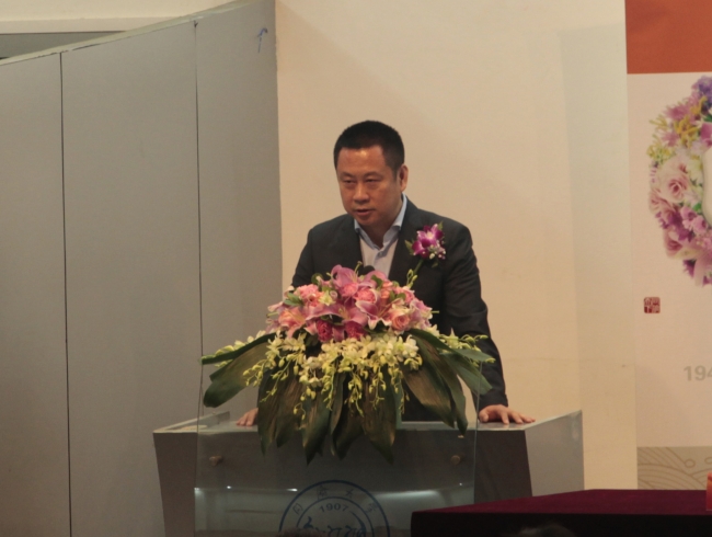 文学院理事会理事长唐春山