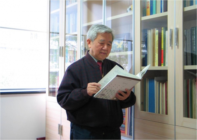 沈院士在土木大楼办公室