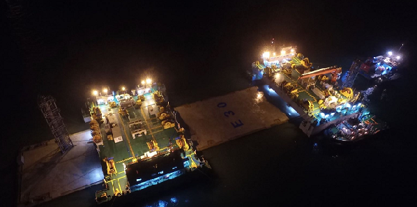 最后一节沉管安放_副本 最后一节沉管安放_副本