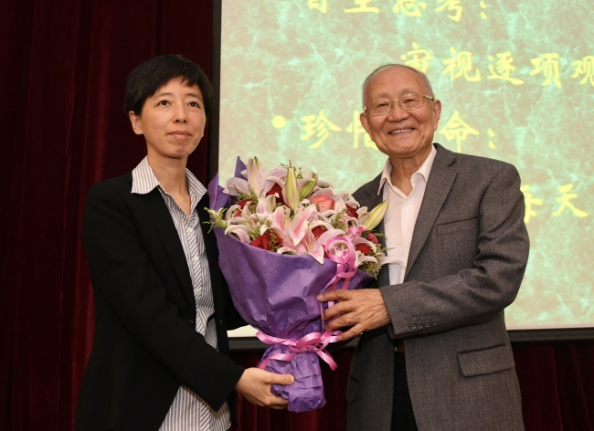 马锦明副书记向汪院士表达感谢