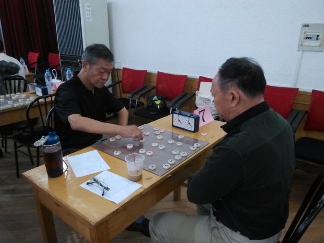 王新福在比赛现场